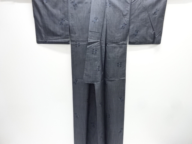  万寿菊模様織り出し本場泥大島紬着物(5マルキ)